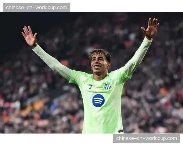 18岁亚马尔满分造三球，年轻天才重新定义西甲竞争格局